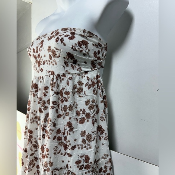 White and Brown Asymmetrical Tiered Maxi Sundress - Picture 3 of 5